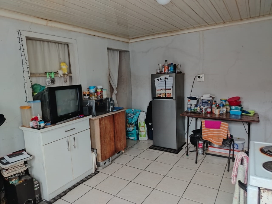 2 Bedroom Property for Sale in Park Village Western Cape
